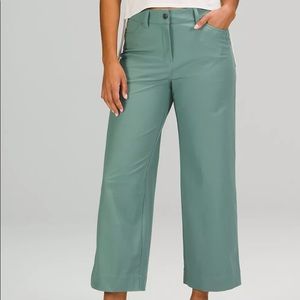 Lululemon City Sleek 5 Pocket Wide Leg Pant | Size 26